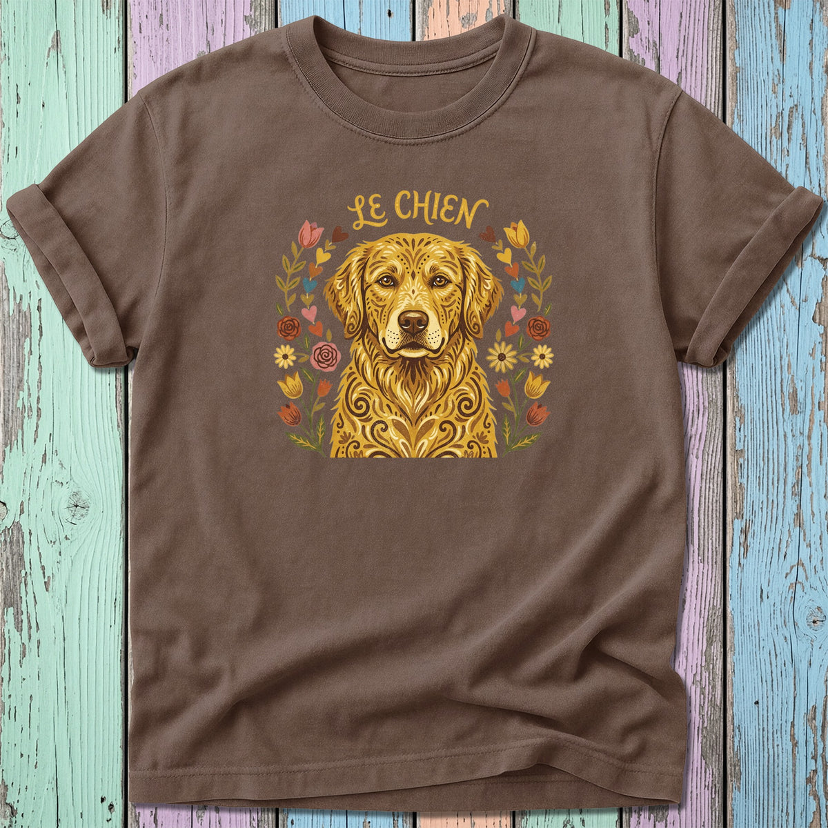 Brown t-shirt with a golden retriever surrounded by colorful flowers and the text "LE CHIEN".